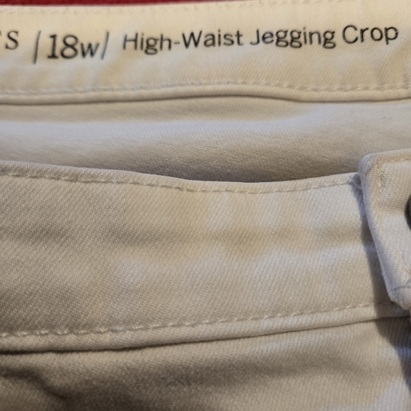 Talbots Women's 18 Eggshell White High Waist Jegging Crop 5 Pockets Modern Chic - Picture 11 of 16